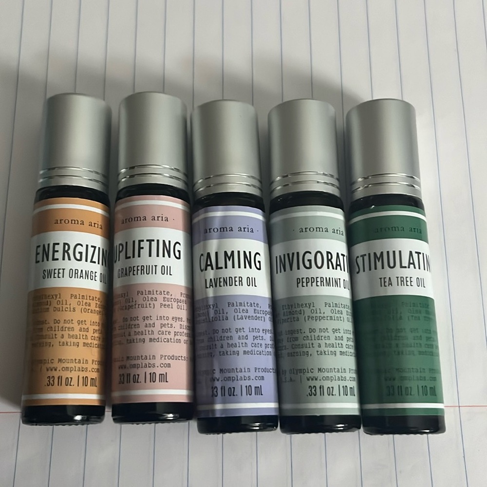 🎉SALE🎉$20 or 2 for $30🎉💚🩵Brand new 5-Essential Oil Roll ons🩵💚